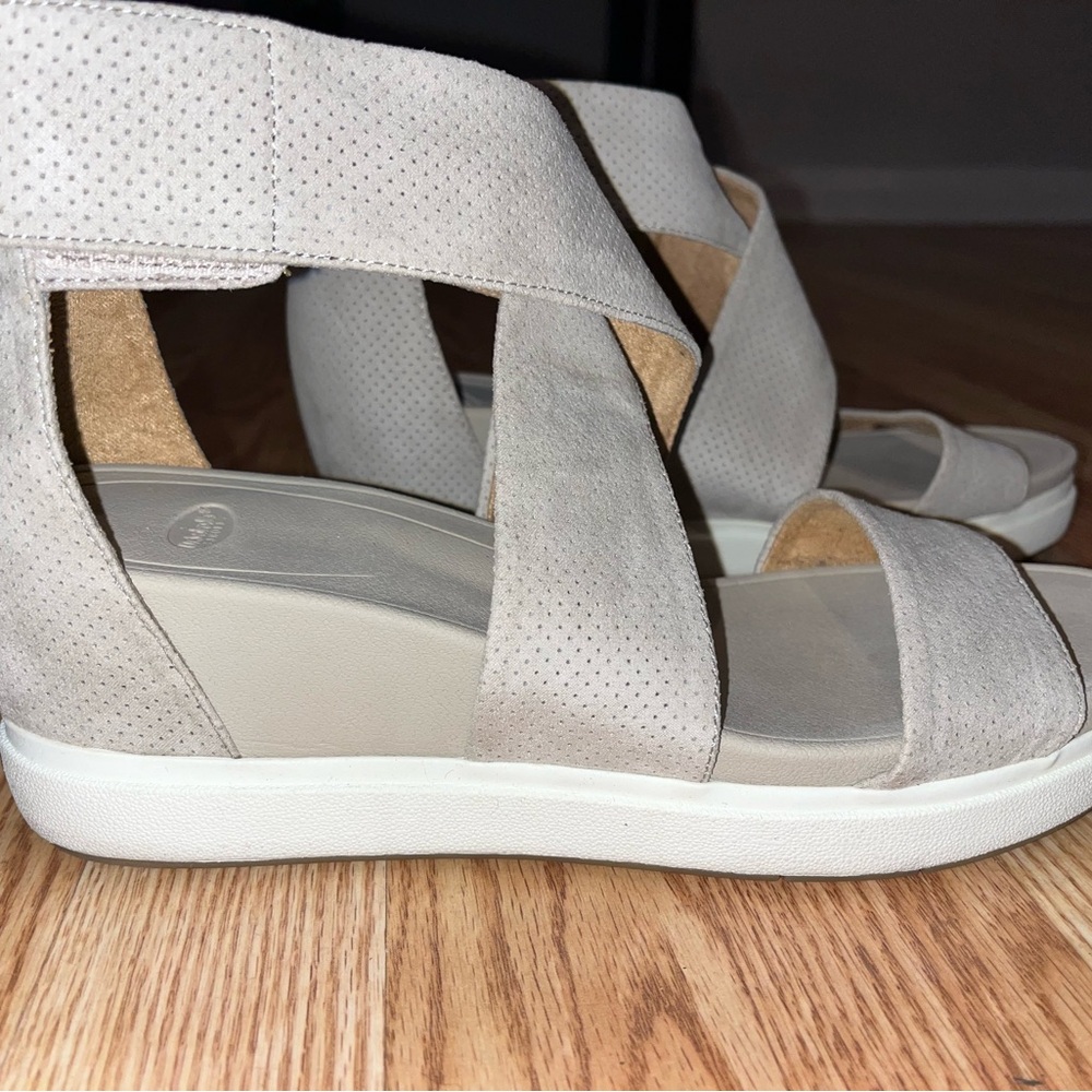 Comfortable Dr. Scholl’s sandals
